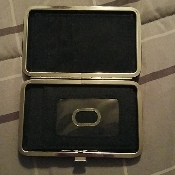 Disney Wallet - Picture 2 of 5